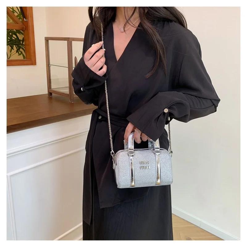 

Women's Tote Bag Made Of Geo-Printed Leather Featuring Paris Style And Casual Vintage Commuter Stylish Look