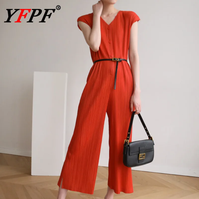 

YFPF Miyake плиссированный однотонный комбинезон, женская мода, v-образный вырез, короткий рукав, высокая талия, тонкая одежда, элегантная новинка 2025 года, одежда