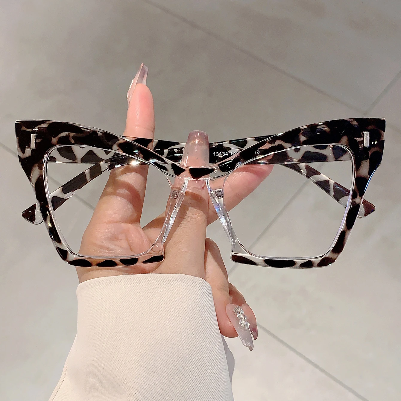 KAMMPT Vintage Leopard Trends Frames Women Fashion Brand Decor Eyeglasses Popular Oversize Photo Multi Color Ladies Eyewear