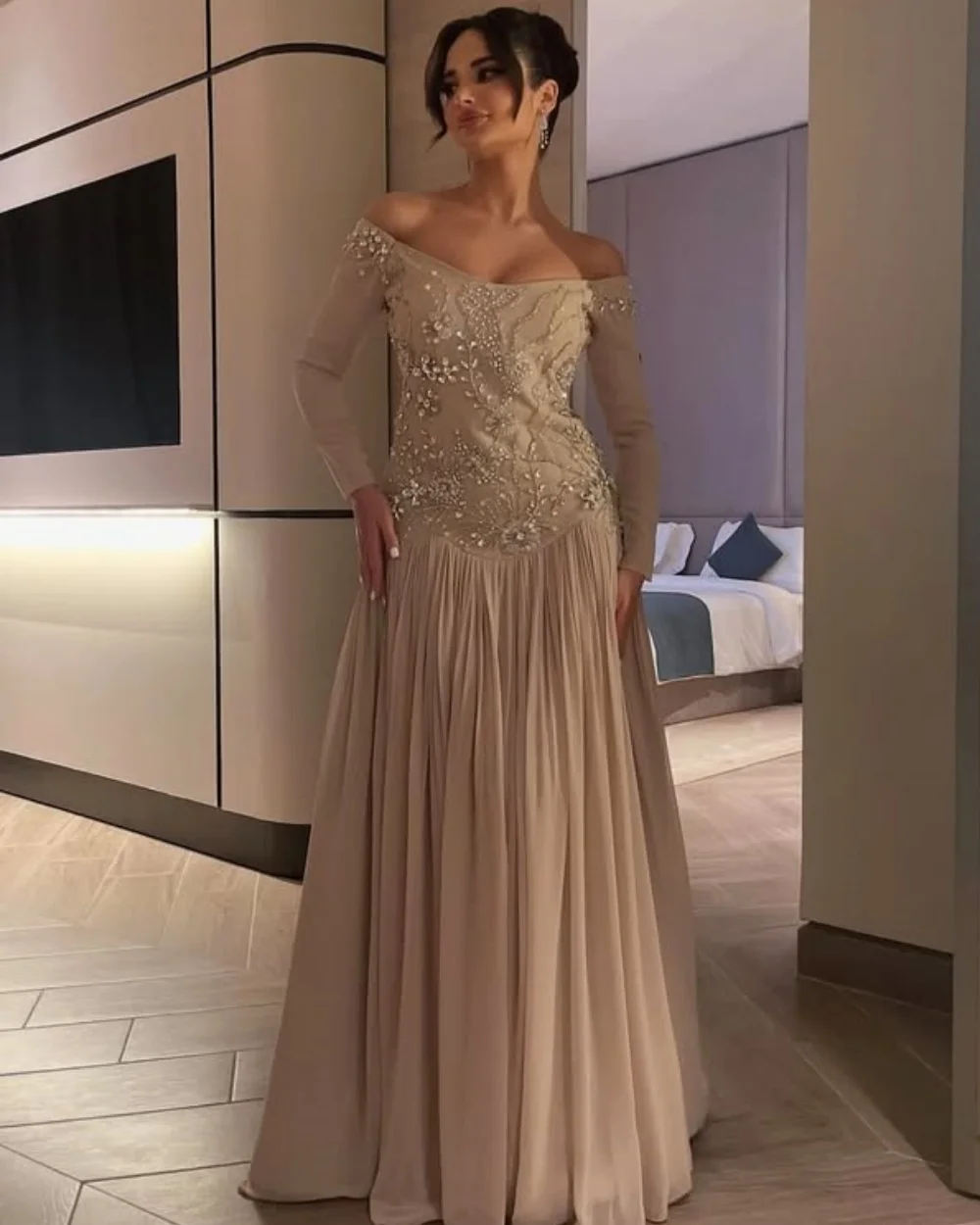 Customized High Quality Elegant Chiffon Rhinestone Beading A-line Off-the-shoulder Long Dresses Bespoke Occasion Dresses Classic
