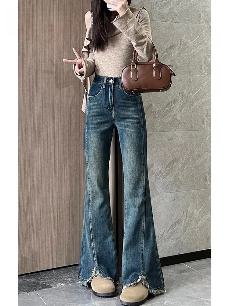 

Ретро-джинсы синего цвета с рваным краем, расклешенные, женские, с высокой талией, эластичные, утягивающие, скрывающие бедра, весенние, универсальные, больших размеров, джинсовые брюки.