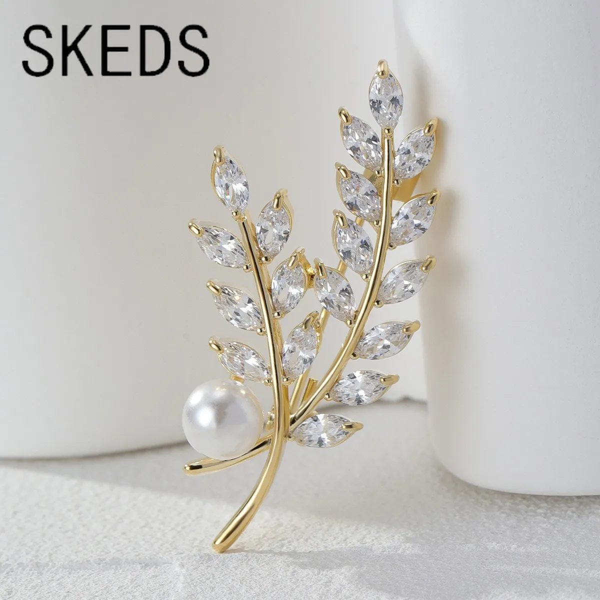 SKEDS Creative Elegant Women Lady Wheat 3 Colors Rhinestone Pearl Badges Pins Fashoin Casual Party Banquet Jewelry Corsage Gift