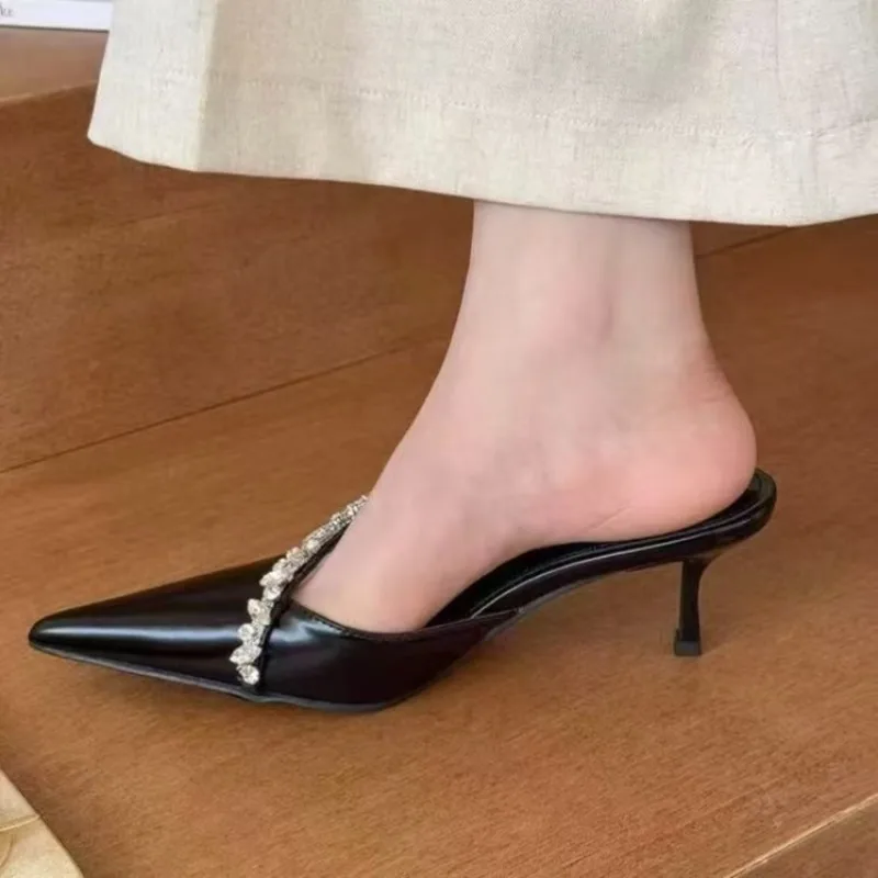 

Женские туфли-мюли с острым носком на среднем каблуке, со стразами, модные сандалии для вечеринок, лето 2026