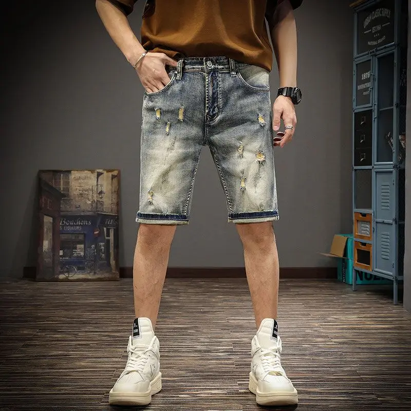 

Summer Designer Casual Denim Knee Length Shorts for Men Slim High-end Beggar Ripped Jeans Shorts with Holes Embroidered Jeans