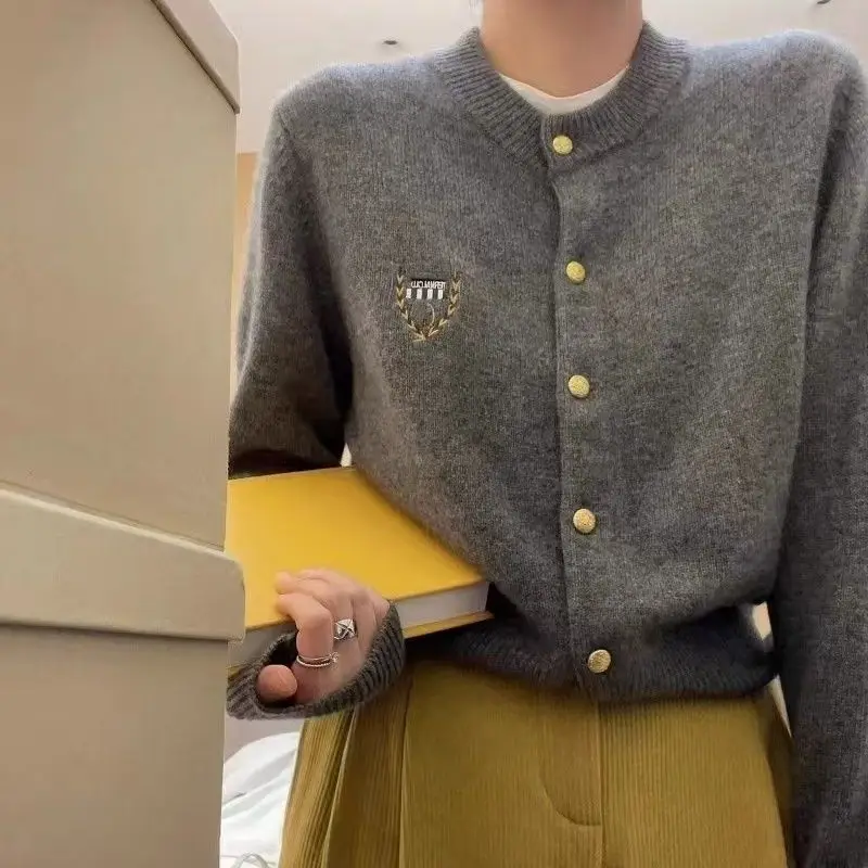 Exquisite New Embroidered Wool Metal Buckle Round Neck Cardigan Sweater Loose Casual Knit Autumn  Winter Single Row Top Jacket