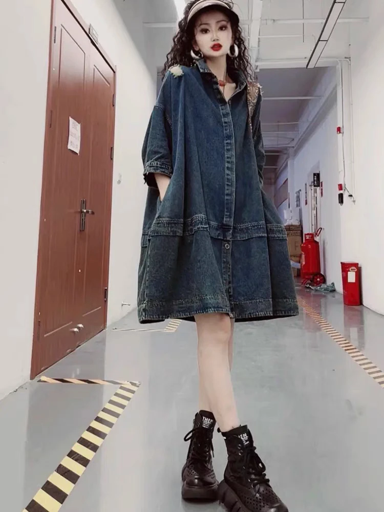 

Свободная повседневная джинсовая куртка средней длины для женщин, новинка весны, с отложным воротником, на одной пуговице, уникальная, индивидуальная, нишевая модель.