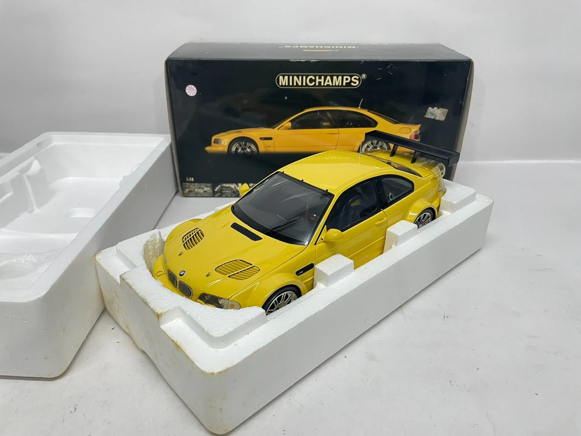 

Minichamps 1:18 M3 GTR Street 2001, желтый, имитация ограниченной серии, все открытые металлические статические модели автомобиля из сплава, игрушка в подарок