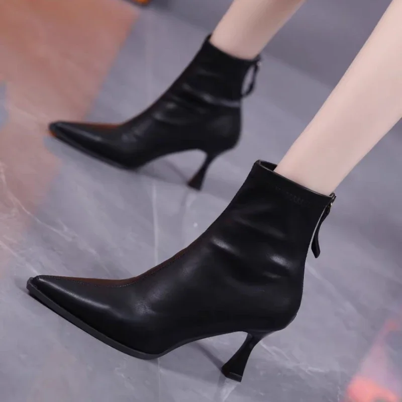 Scarpe eleganti con tacco alto stivali nudi a punta stivaletti neri stivaletti alla moda con tacco sottile scarpe da donna retrò Botas