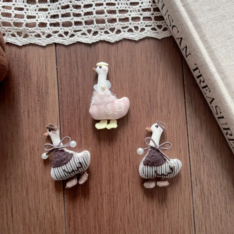 High Quality Soft Plush Duck Toy Hair Brooch Pin DIY Adorable for Children Hat Scarf Shoes Socks Glove Apparel Trim