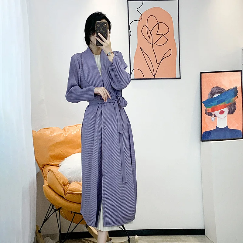 

miyake pleated fashion slim long trench 2022 autumn high-end Turn-down Collar lace-up coat
