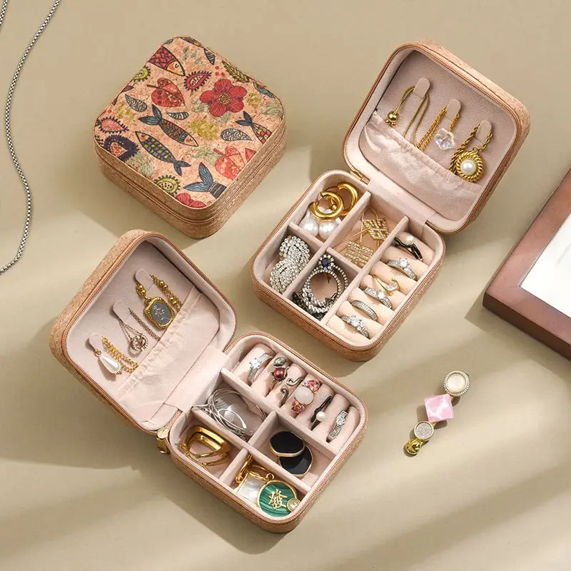 Cork Patterned Jewelry Box with Fashionable Retro Style Portable Travel Jewelry Storage Display Rings, Necklaces, Earrings