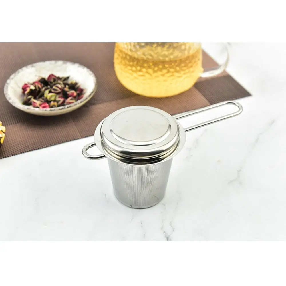 Reusable Hanging Tea Infuser Folding Handle Fine Mesh Spice Filter with Lid Rust-proof Stainless Steel Tea Strainer Loose Leaf