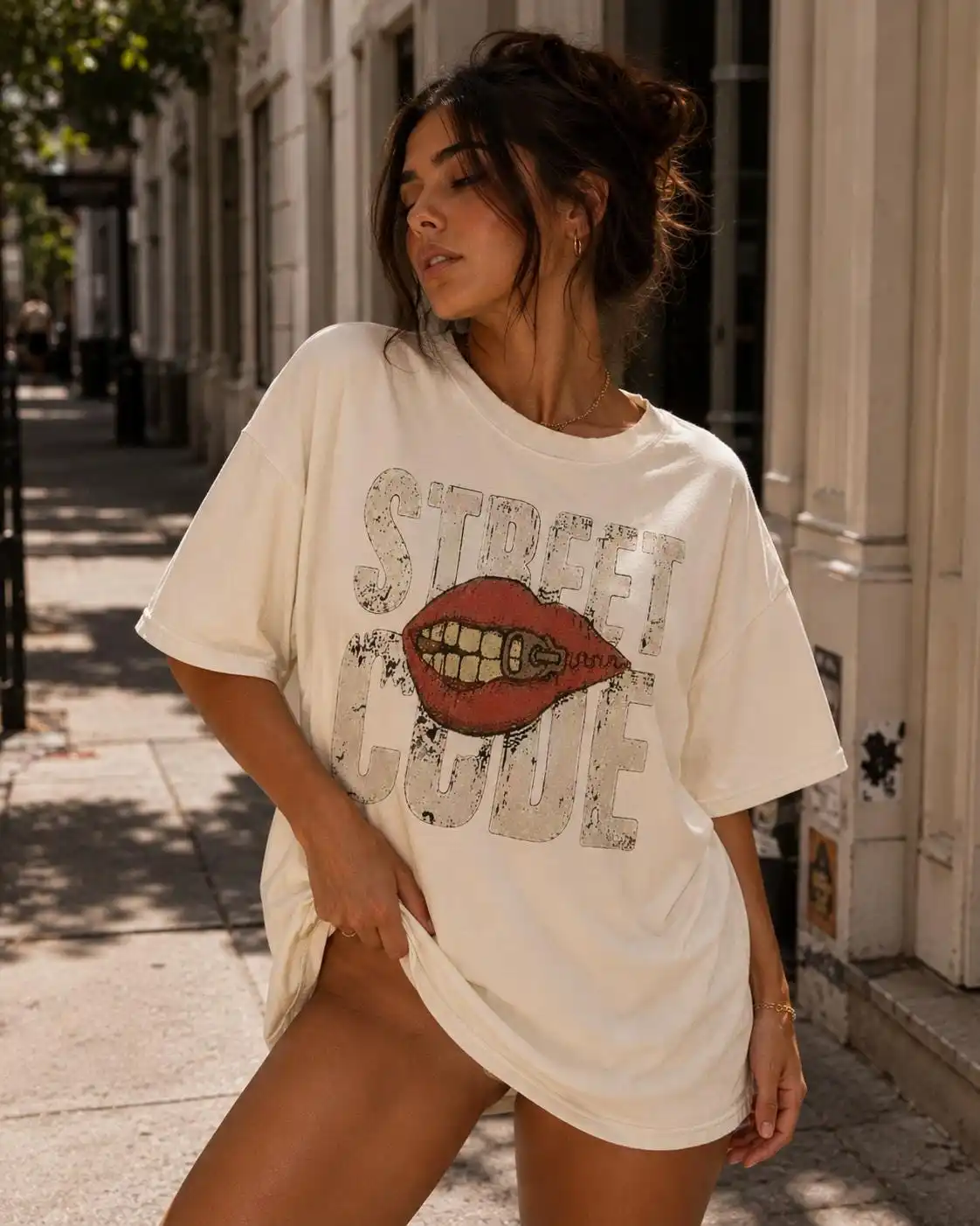Street Code Graphic Tee Vintage Grunge Lips T-Shirt Retro Streetwear Shirt Y2K Aesthetic Sweatshirt Trendy Graphic Hoodie Gift