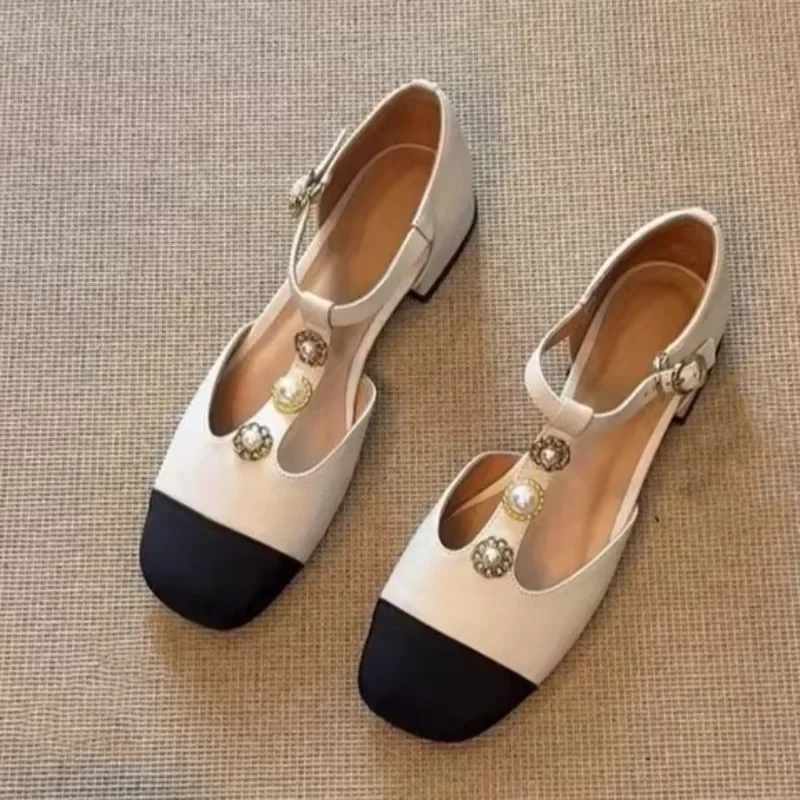 Женские золотые сандалии во французском стиле ретро с узкими жемчужными ремешками и юбками, удобные в ношении на улице, сексуальные туфли на высоком каблуке-шпильке