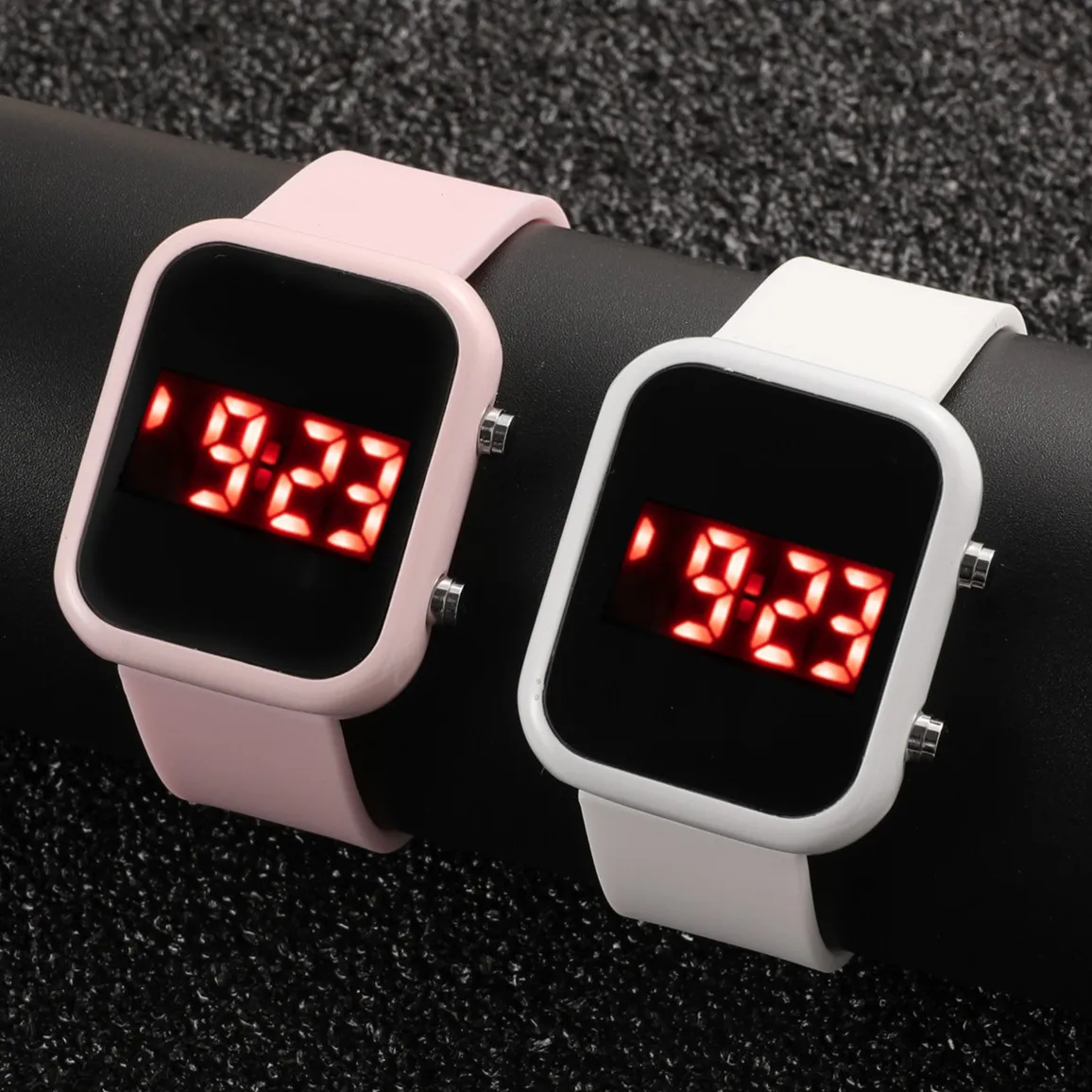 New Fashion Trend Digital Display Electronic Watch For Women Pretty Girl Boy Silicone Elastic Small Wristband Sports Men Watch