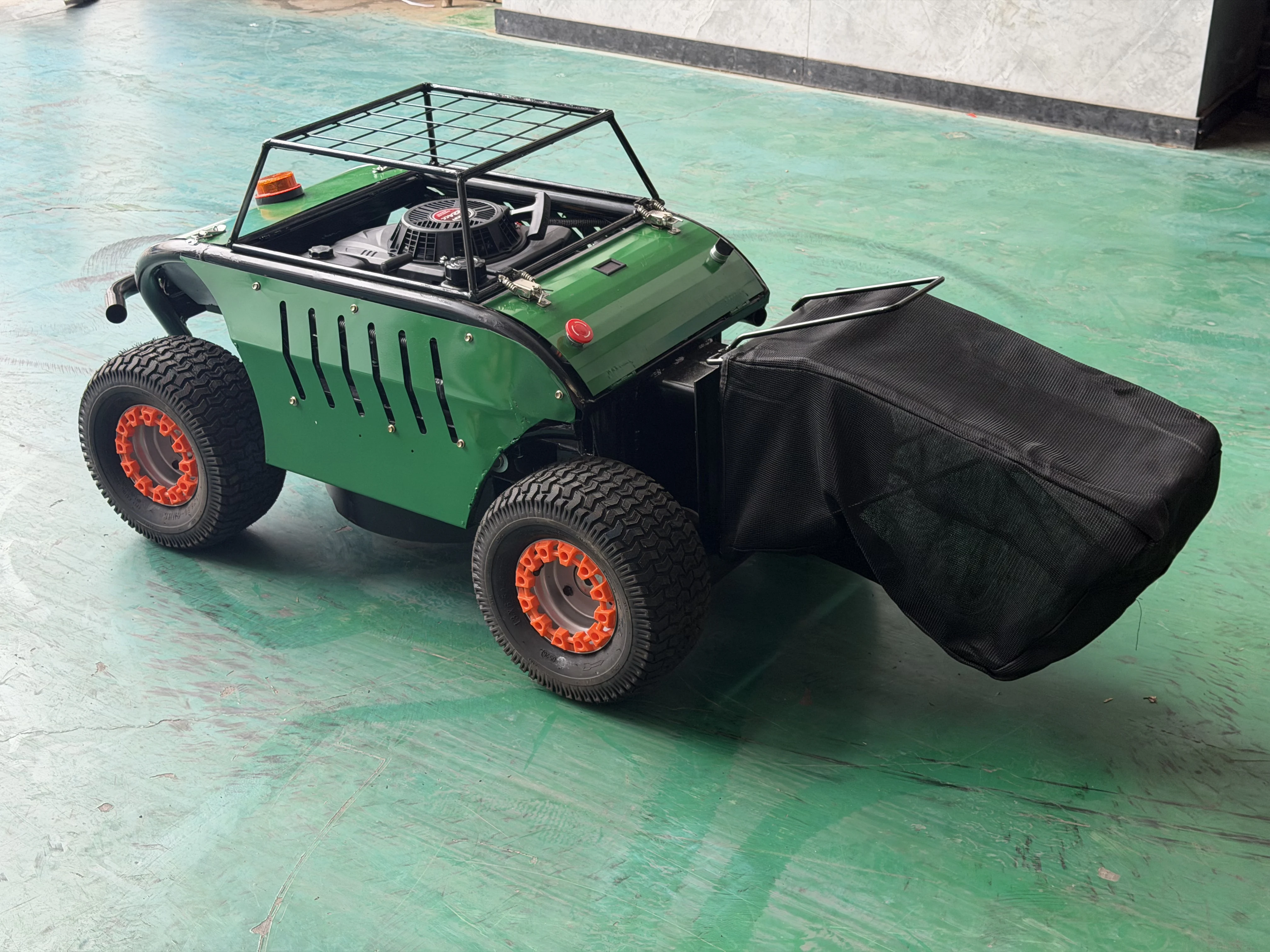 Safe All Weather Mowing Waterproof Robot Lawn Mower for Rainy Season Lawn Care Robot Lawn Mower