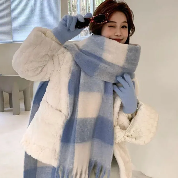 

New Scarf for Women Winter Korean Style Couple Feel Blue and White Plaid Fashion Versatile Shawl Thickened Warm Neck Scarf