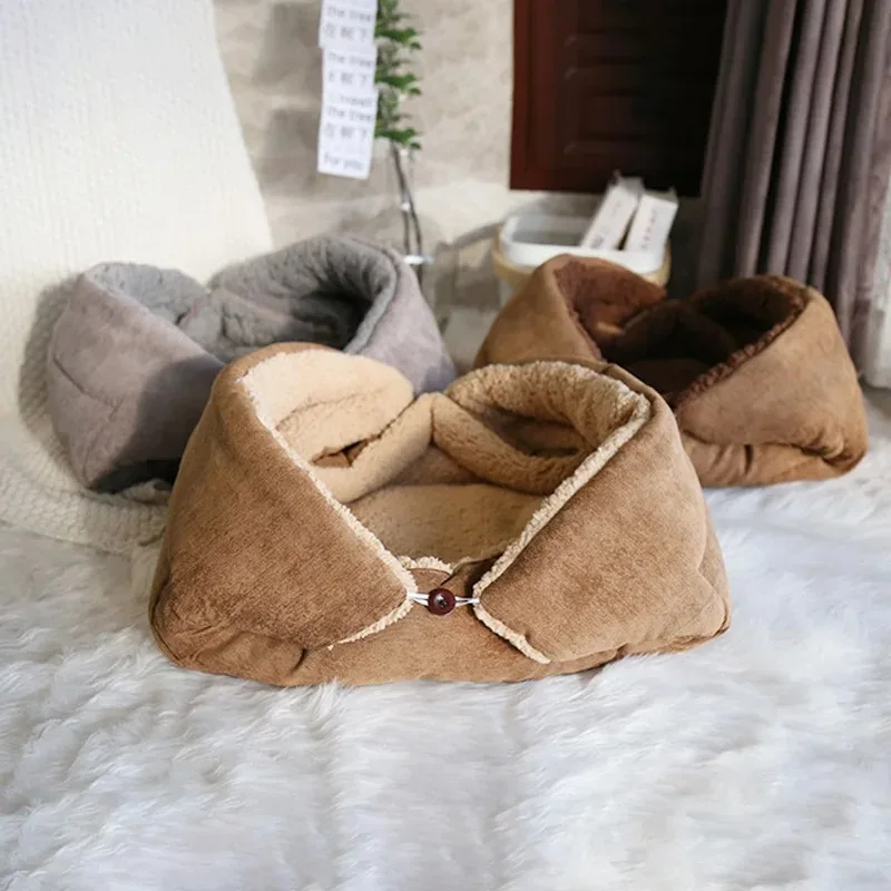 Cats Beds for Winter Warm Accessories Kitten Houses Dog Bed Basket Mat Things Cushions House Puppy Goods Pet Supplies