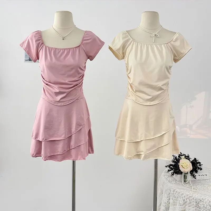 

Female Summer Pure Desire Style Two Piece Set Slimming and Square Neck Short Sleeve T-shirt Irregular Layered Cake Skirt Set