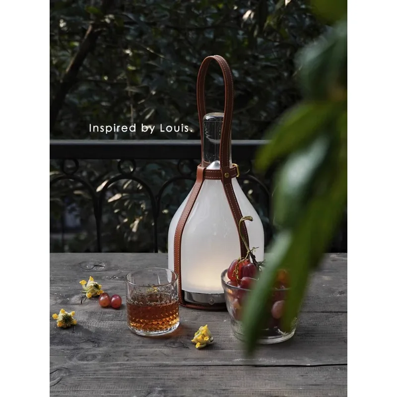 Lampada da scrivania con ricarica touch wirelessTools e forniture