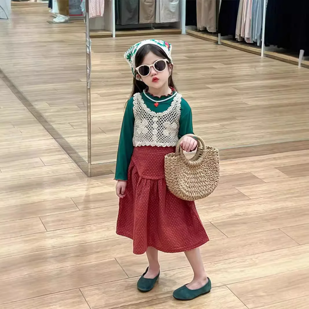 Girls Suit 2024 Autumn New Childrens Retro Hollow-out Vest Against Wood Ear Edge Red Dot Cotton Yarn Skirt Three-piece Set