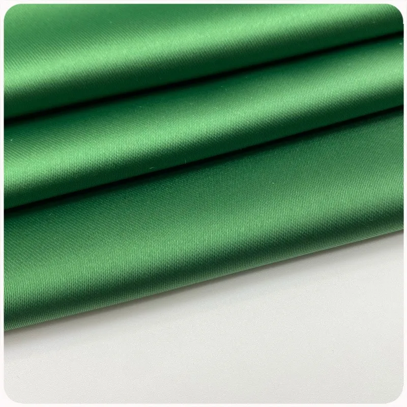 

High-density 200g elastic thickened fashion fabric with luster sportswear and baseball