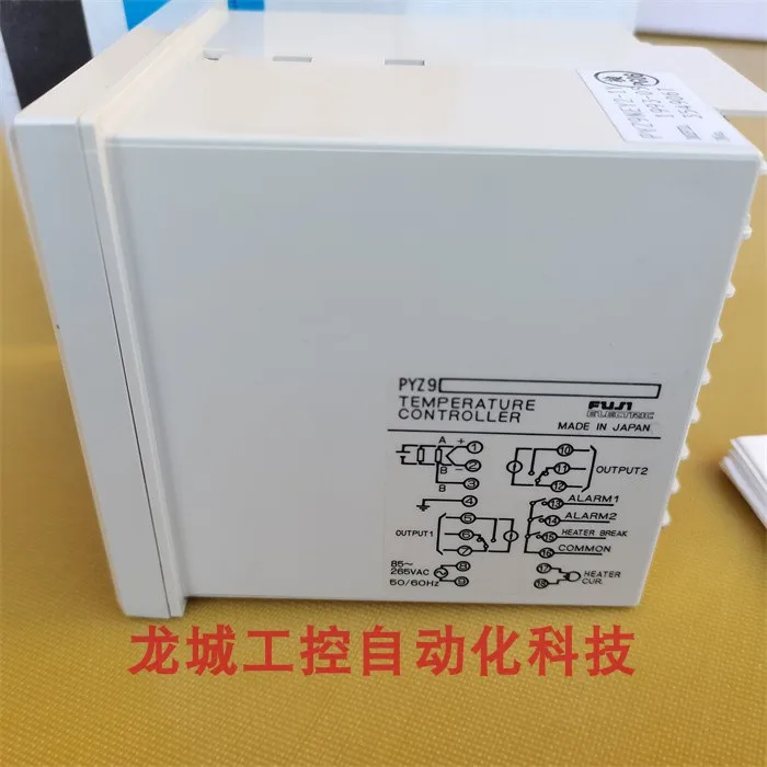 * Spot Sales * Новый оригинальный термостат Fuji Fuji PYZ9NEY2-1Y Spot PYZ9NEY2-1Y