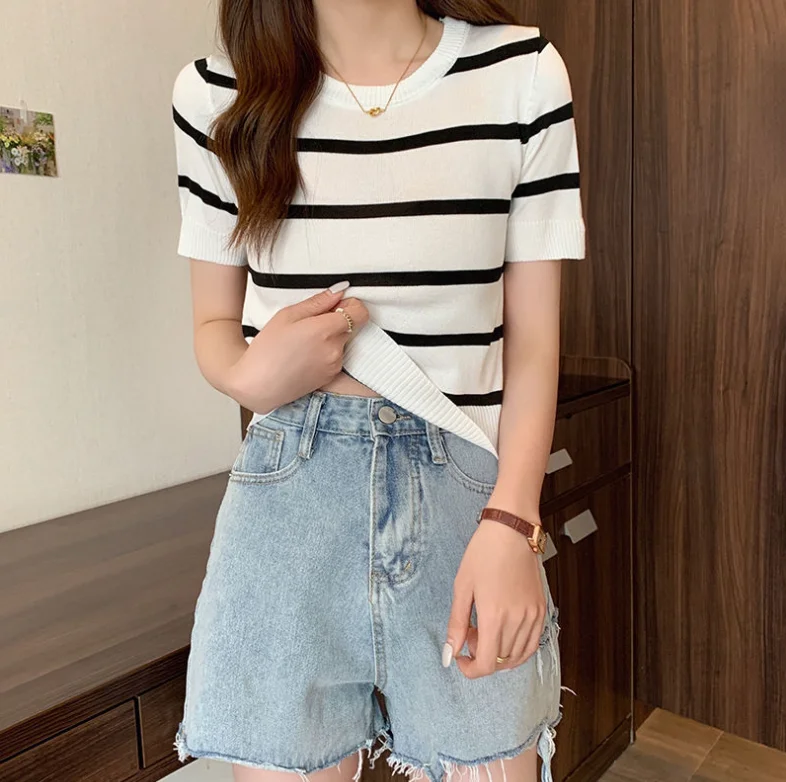 Spring/Summer New Fashion Short Sleeved Striped Round Neck Slim Fit Knitted T-shirt For Women,5 Colors