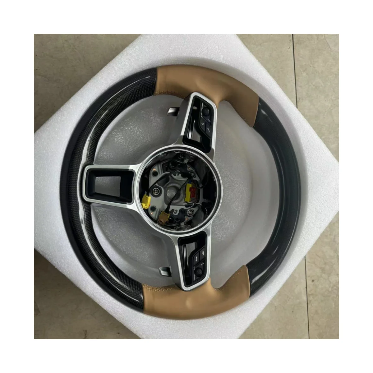 

Professional Design Sport Style Carbon Fiber & Leather Steering Wheel Fits Porsche 2010-2018 Models (Cayenne Panamera Macan)