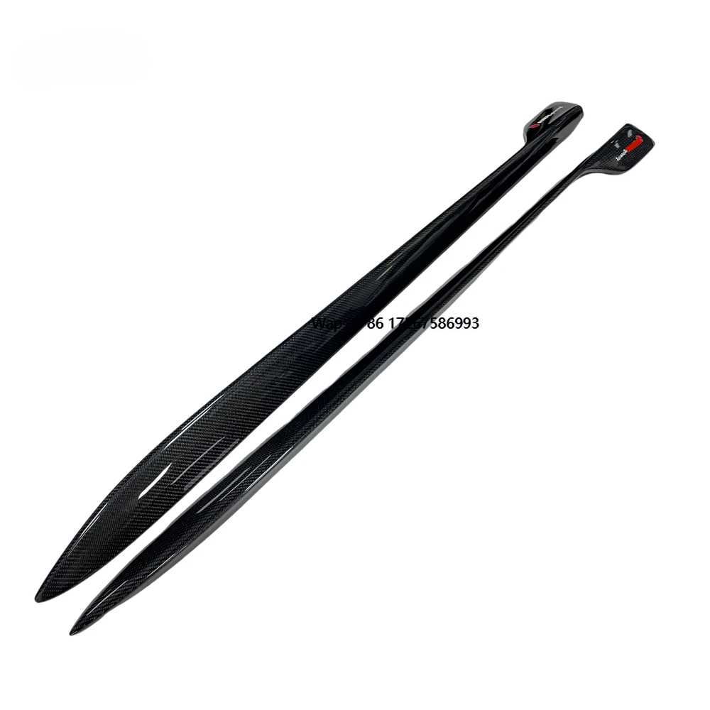 

The GTAM Style Carbon Fiber Side Skirt Spoiler Bumper Skirt Is Suitable for the Giulia 4-leaf Grass