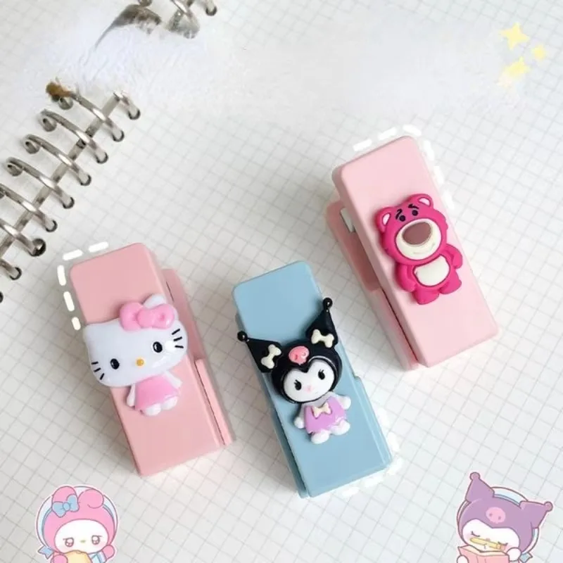 Lief En Schattig Girly Hart Sanrio Hellokitty Cinnamoroll Kuromi Student Nieuwe Cartoon Mini Prachtige Draagbare Nietmachine Briefpapier