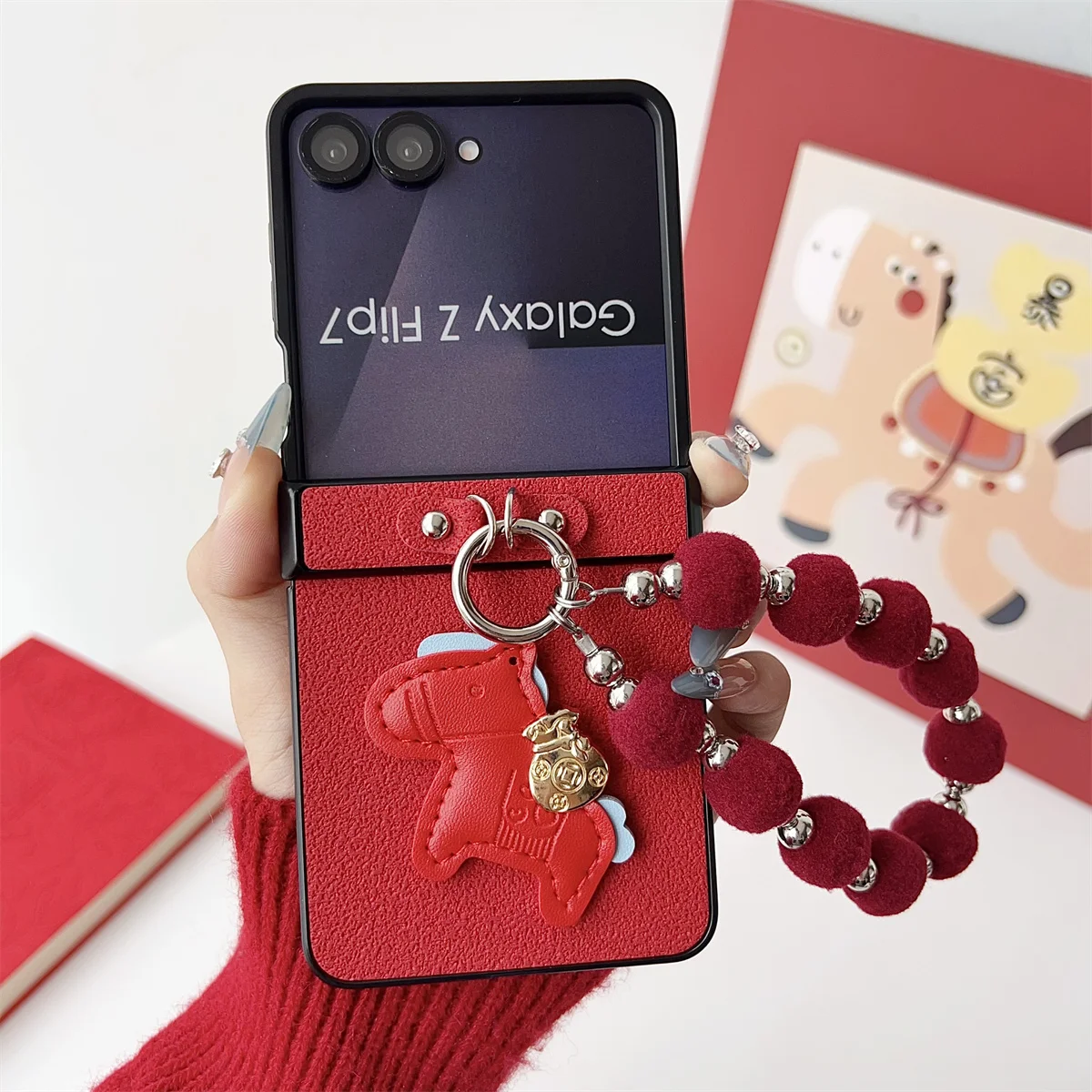 3D Cartoon Pony Lea…