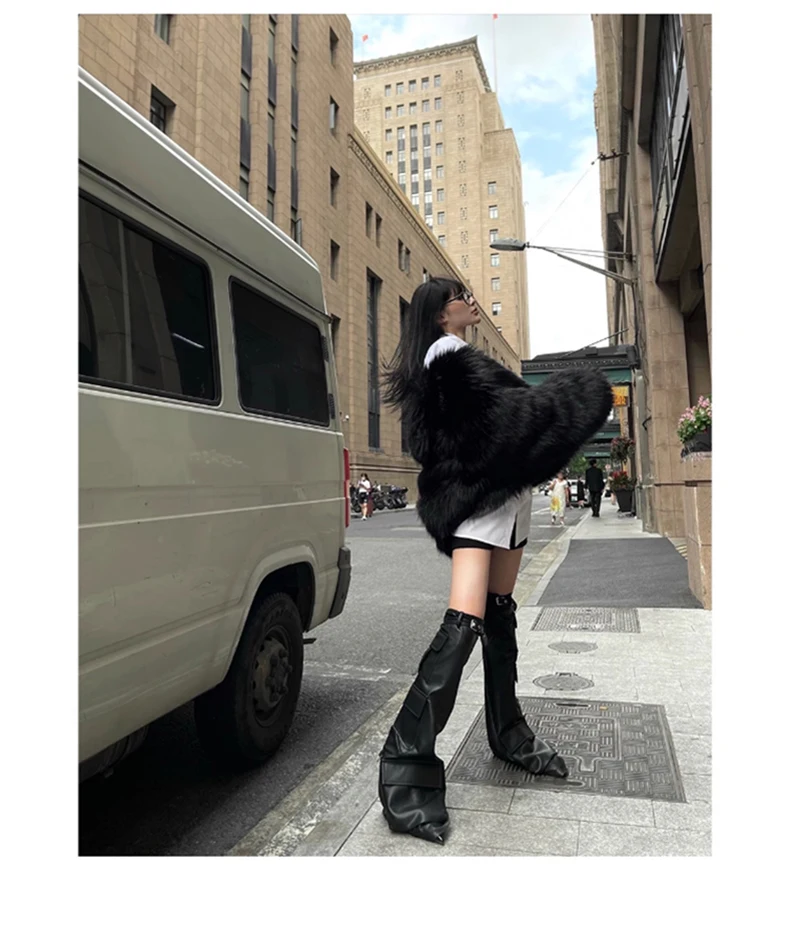 Lautaro Winter Cool Oversized Casual Soft Thick Warm Black Hariy Shaggy Faux Fur Coat Women Turn-down Collar Fluffy Jacket 2023