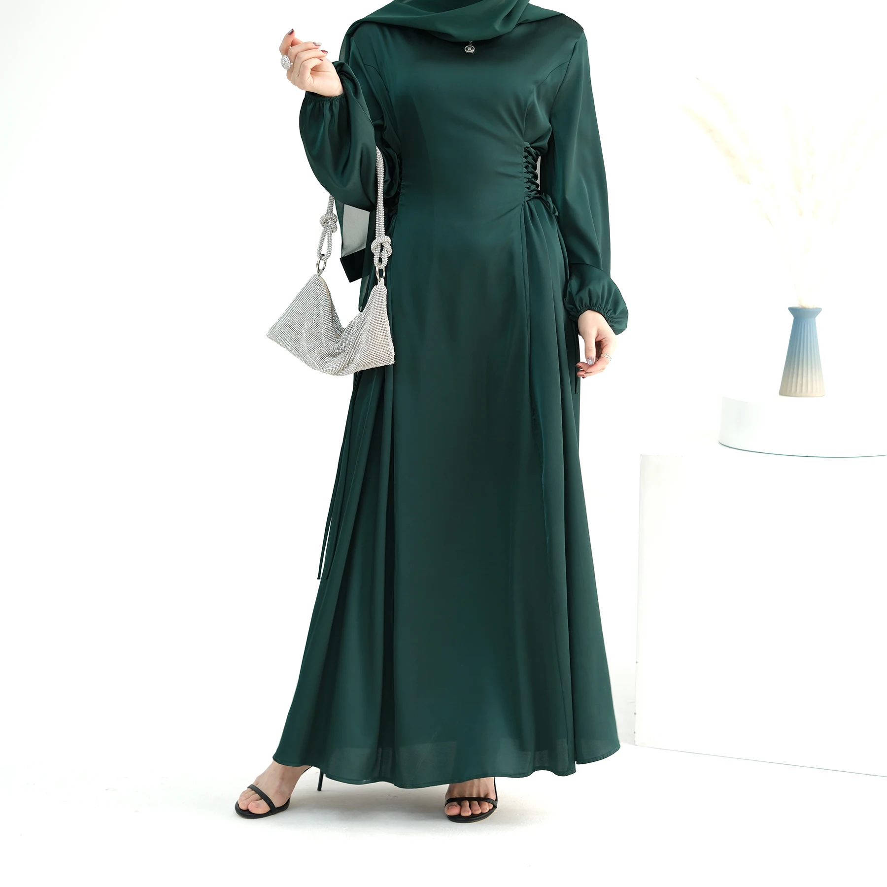 Elegant Dubai Turkish Abayas For Women 2024 Muslim Dress Slim Waist With Bandage Caftan Solid Pink Black Blue Green LR702