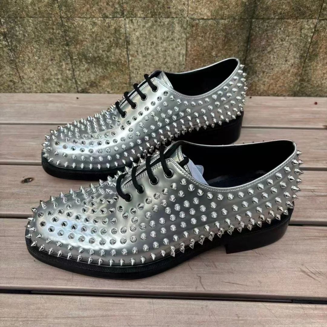 Full Nail Decorate Silver Patent Leather Men’s Loafers Round Toe Red Sole Lace-Up Single Shoes Male Chunky Low Heels Fashion