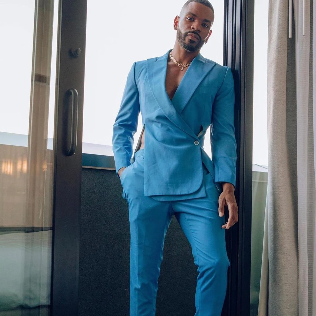 Sexy casamento masculino ternos cavalheiro nova fivela lateral sob medida noivo 2 pçs ternos cantor ocasiões formais festa tamanho personalizado