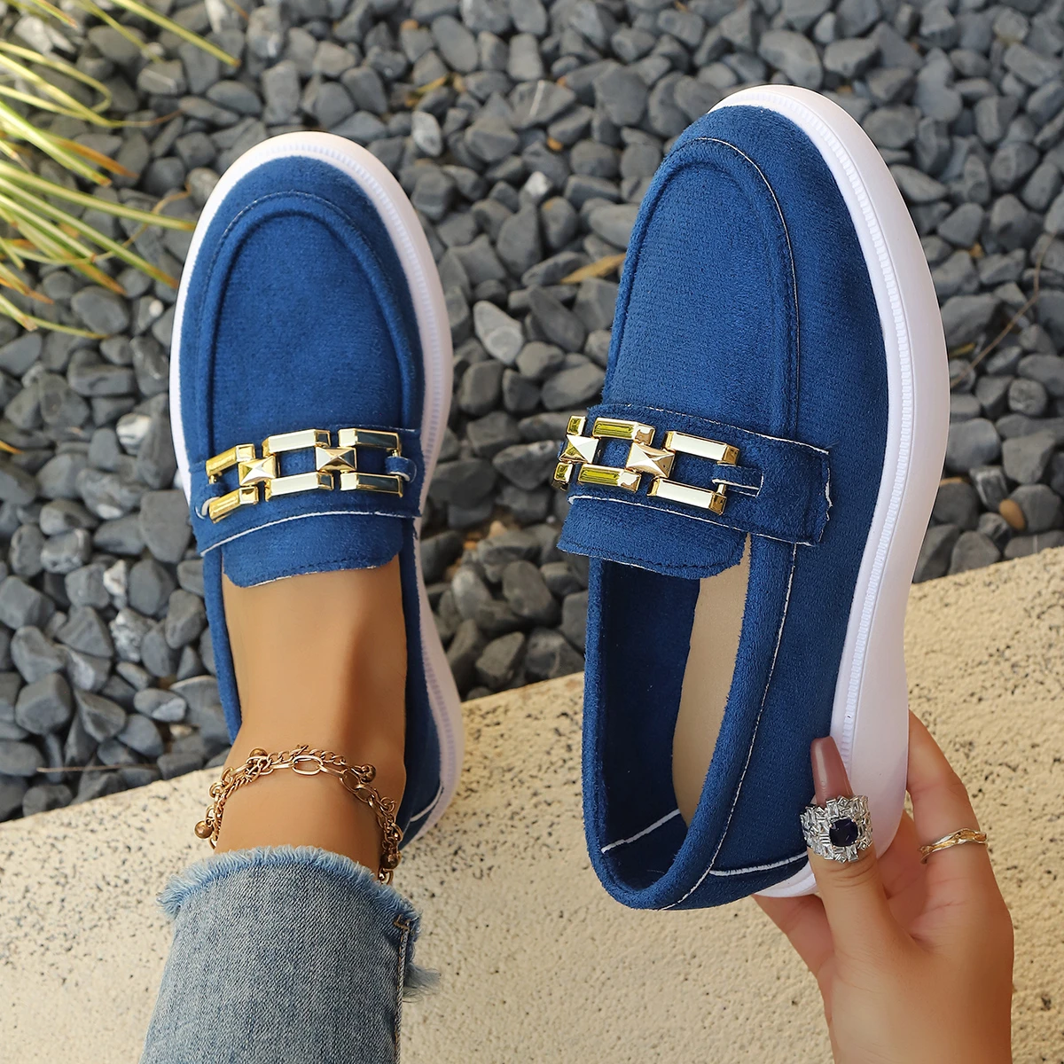 Women Sneakers Fashion Metal Buckle Slip on Women Shoes Thick Sole Platform Sneakers Women Casual Comfort Daily Walking Shoes