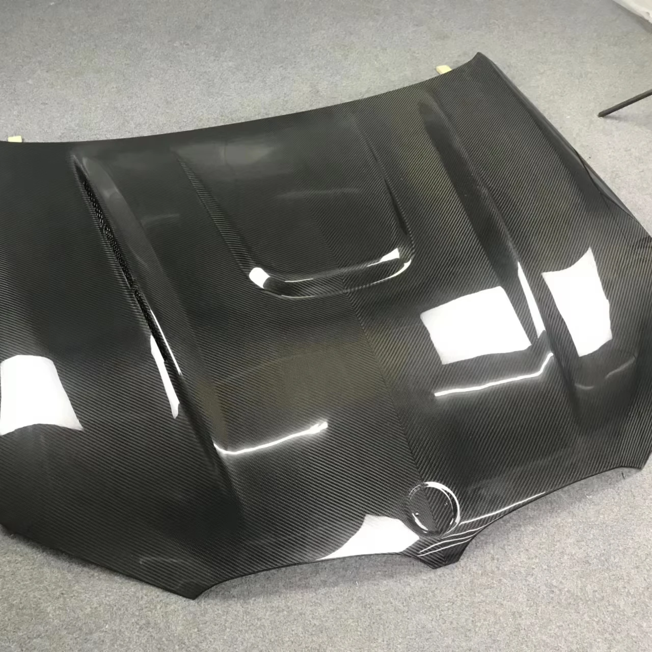 High Quality Dry or wet carbon fiber engine hood front bonnet for X3M F97 X4M F98 Perfect Fitment