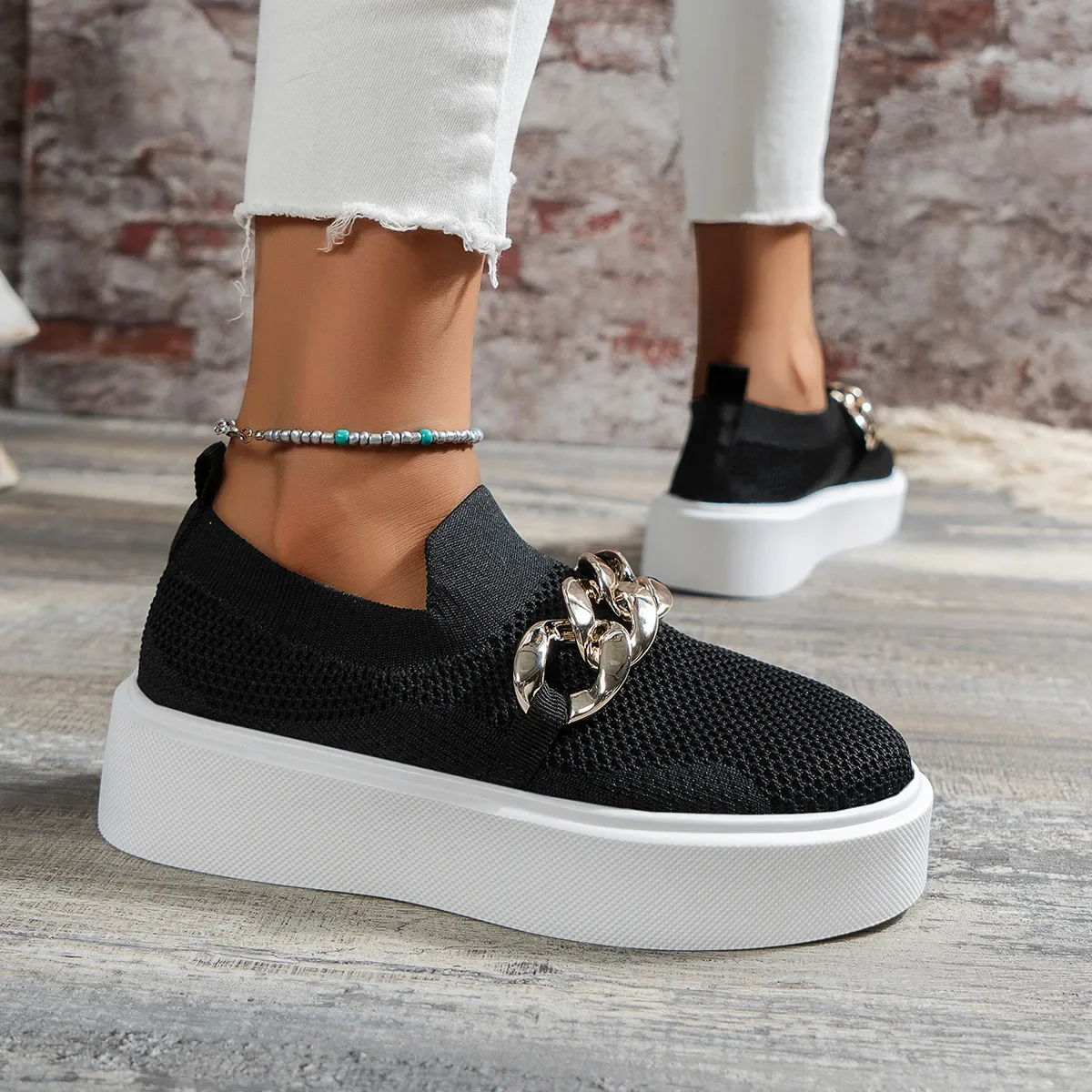 2023 Women Spring New Black Platform Flats Shoes Women Loafers Slip on Boat Shoes Metal Chain Designer Casual Mesh Oxfords