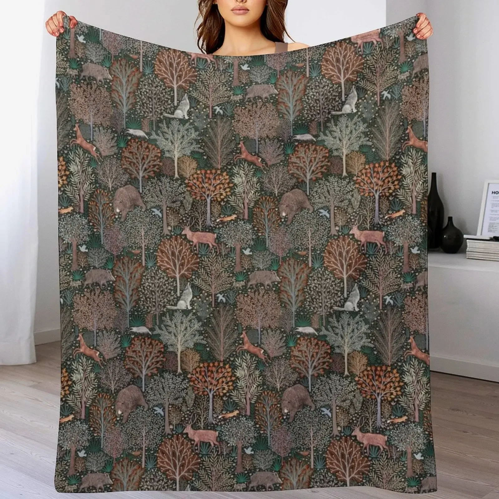 

Forest animals - les animaux de la fret Throw Blanket Summer blankets and throws Blankets