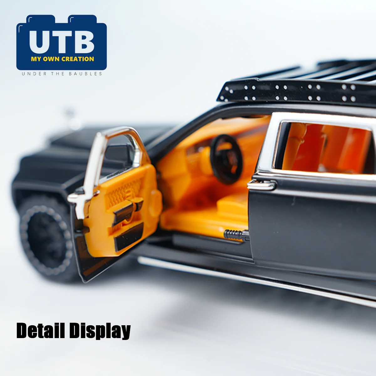 1:32 Six-Wheel Luxury Alloy Car Model (Black/White/Military Green Mixed)! Can Open the Door + Pull Back Sprint, Lighting and Sound Effects Are Full of Atmosphere, the Body Comes with 3 Button Batteries, Play / Collection / All-Round Gift Giving, Must-Have for Car Fans!!!!