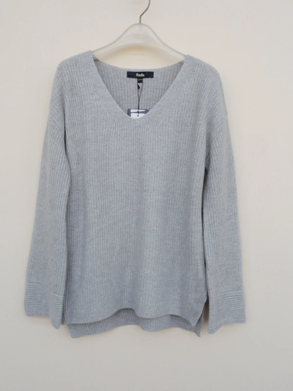 

Women's Loose Fit Thin Soft V-Ne Wool Blend Sweater Comfortable Breathable Autumn Winter Faion Casual Knitted Top