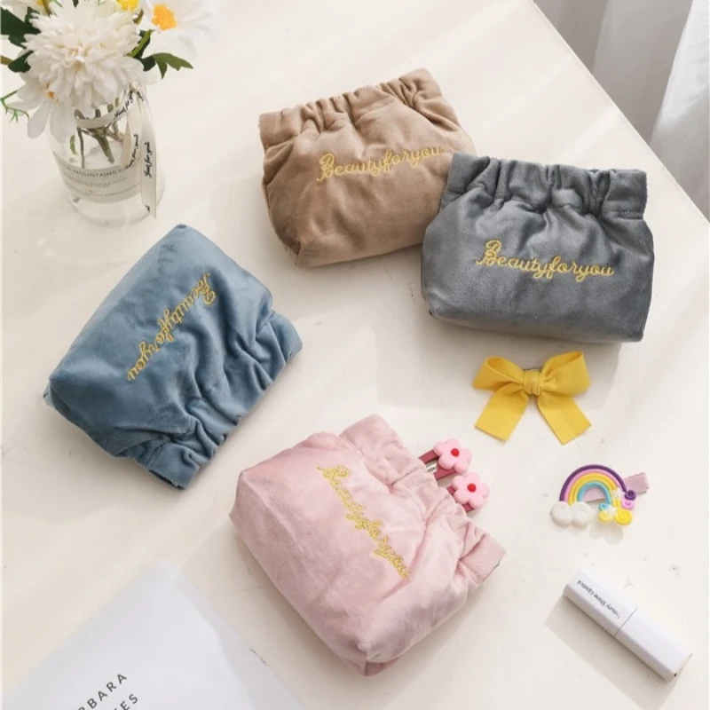 Velvet Pocket Coin Purse, Portable Automatic Close Storage Bag, Cosmetic Pouch for Lipstick, Data Cable, Earphone