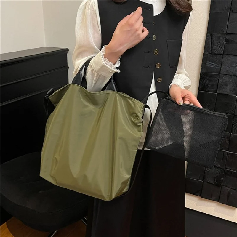 

Женская сумка через плечо, изготовленная из кожи премиум-класса с винтажным винтажным образцом известного дизайнера и Парижа ​