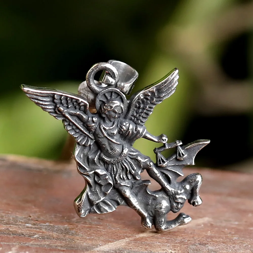 2023 New Stainless Steel Catholic Patron Saint Pendant Michael St. Michael The Archangel Pendant Necklace Dropshipping fior gift