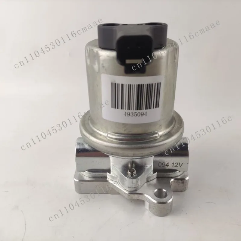 QSX15 Diesel Engine Parts 12v Fuel Delivery Pump 4935094 4935095