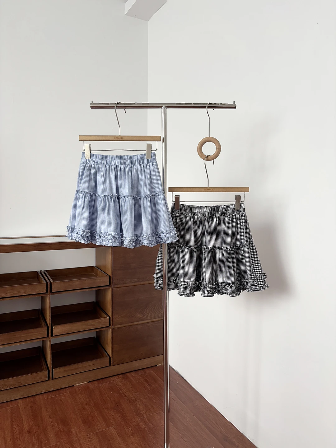 

Sweet Gentle Plaid Cake Half Skirt Women Summer Retro Japanese Style Short A-Line Skirt Wooden Design High Waist Polyest...
