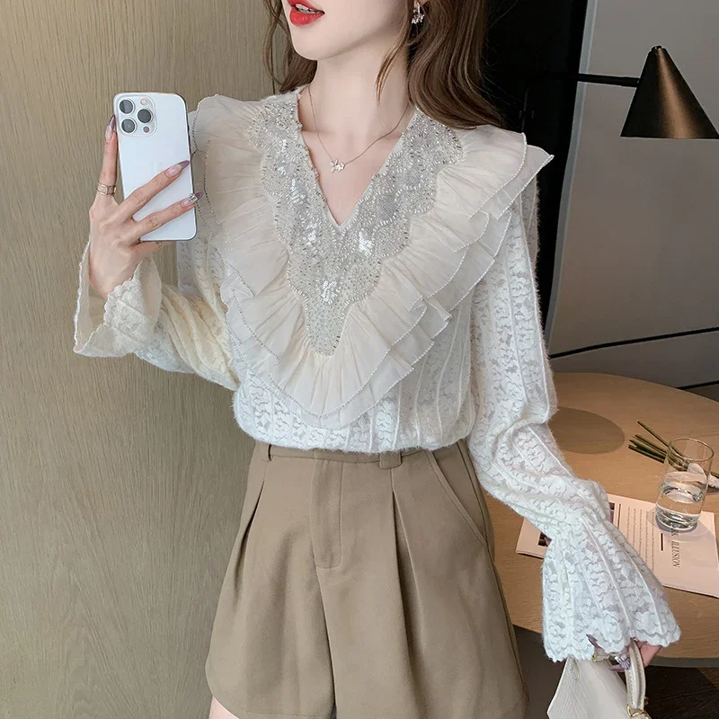 Fashion Long Sleeve V-Neck Women Blouse Lace Beading Blouse Shirt Women Tops Blouses Shirts Blusas Para Mujer Camisas Blusa M657