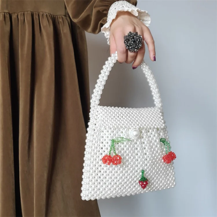 Spring 2023 New Playful and Cute Large Capacity Beaded Cherry Strawberry Pearl Handbag