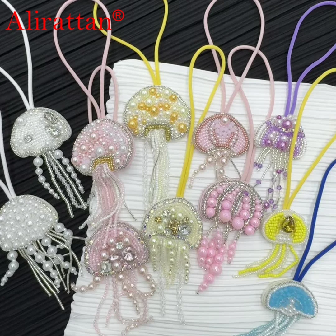 

Alirattan 2025 New Fashionable Dreamy Jellyfish Pendant Handmade Bead Decoration Luggage Keychain Hanging Decoration